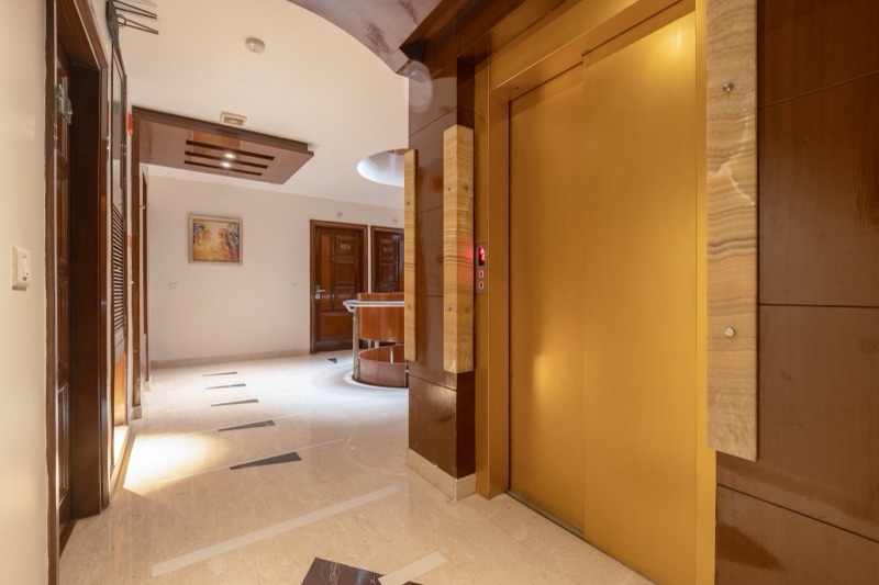 Architecture at Hotel Aura New Delhi