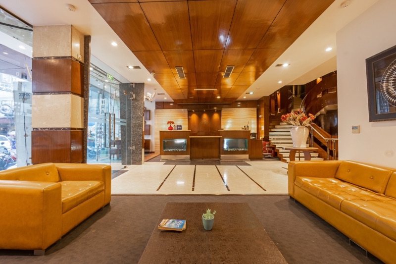 Lobby & Reception at Hotel Aura New Delhi